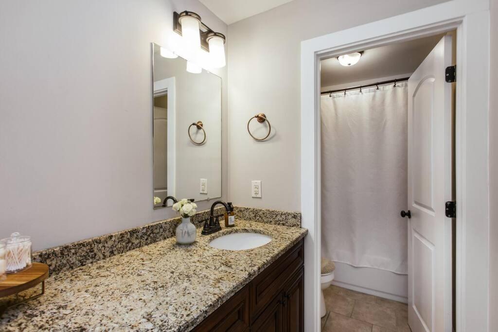 Meet Me In I Beautiful 4-bdrm House I 1 Mile To Dt And Mins To Uga Hébergement de vacances *