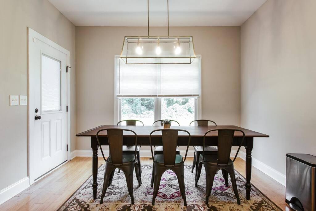 Meet Me In I Beautiful 4-bdrm House I 1 Mile To Dt And Mins To Uga Hébergement de vacances *
