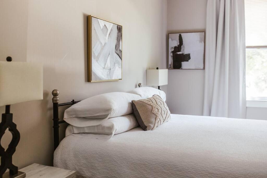 Hébergement de vacances Meet Me In I Beautiful 4-bdrm House I 1 Mile To Dt And Mins To Uga *