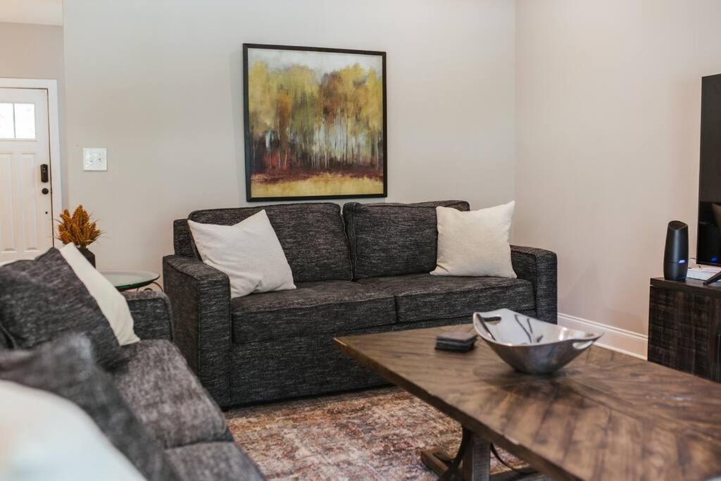 Meet Me In I Beautiful 4-bdrm House I 1 Mile To Dt And Mins To Uga Hébergement de vacances